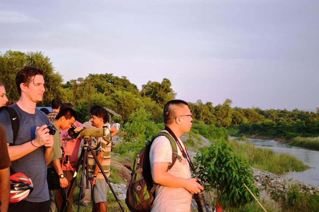 Chitwan Paradise Hotel Sauraha Eksteriør billede